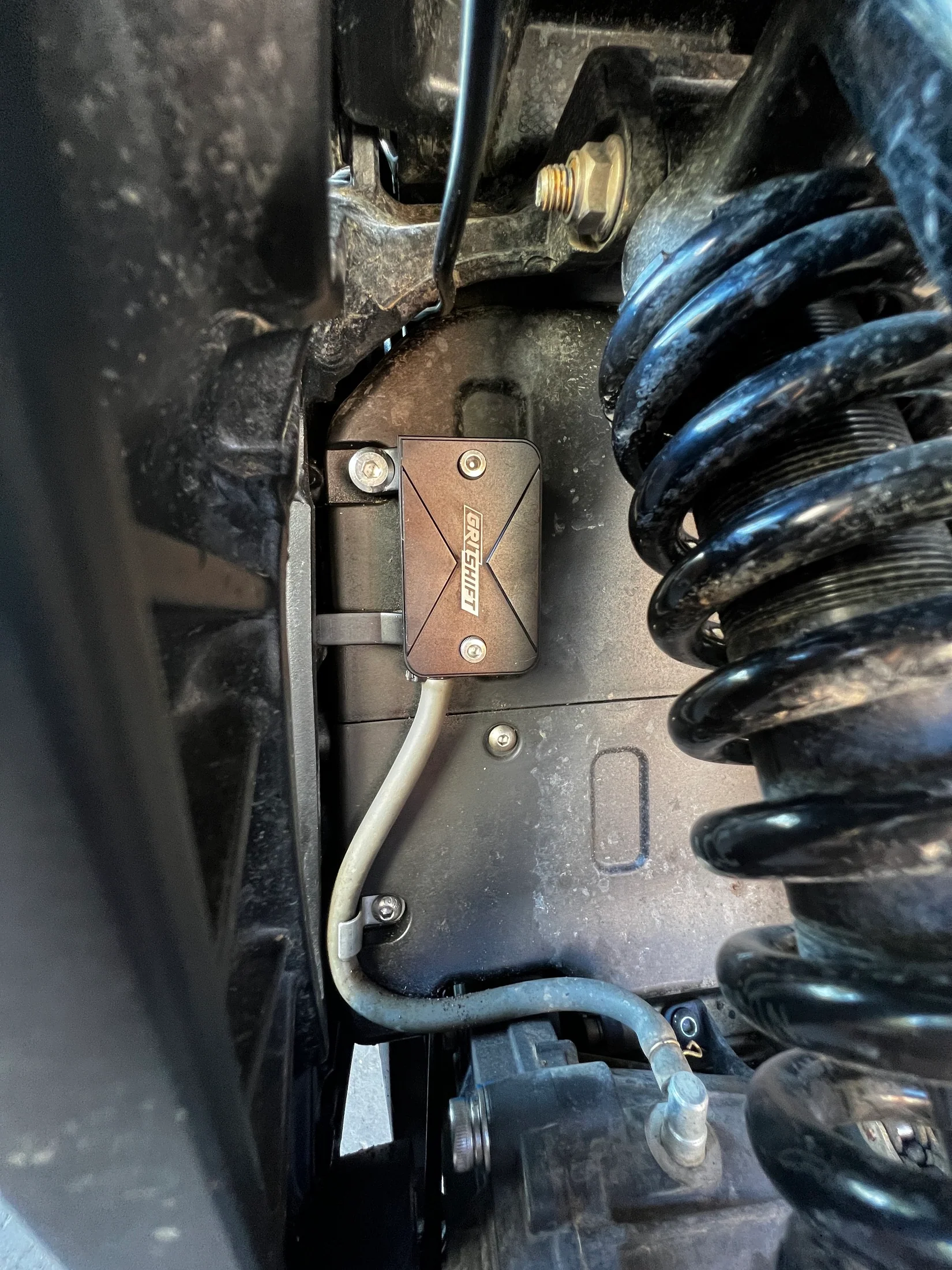 GritShift Gearbox Breather Kit W/Fluid Reservoir - Image 4