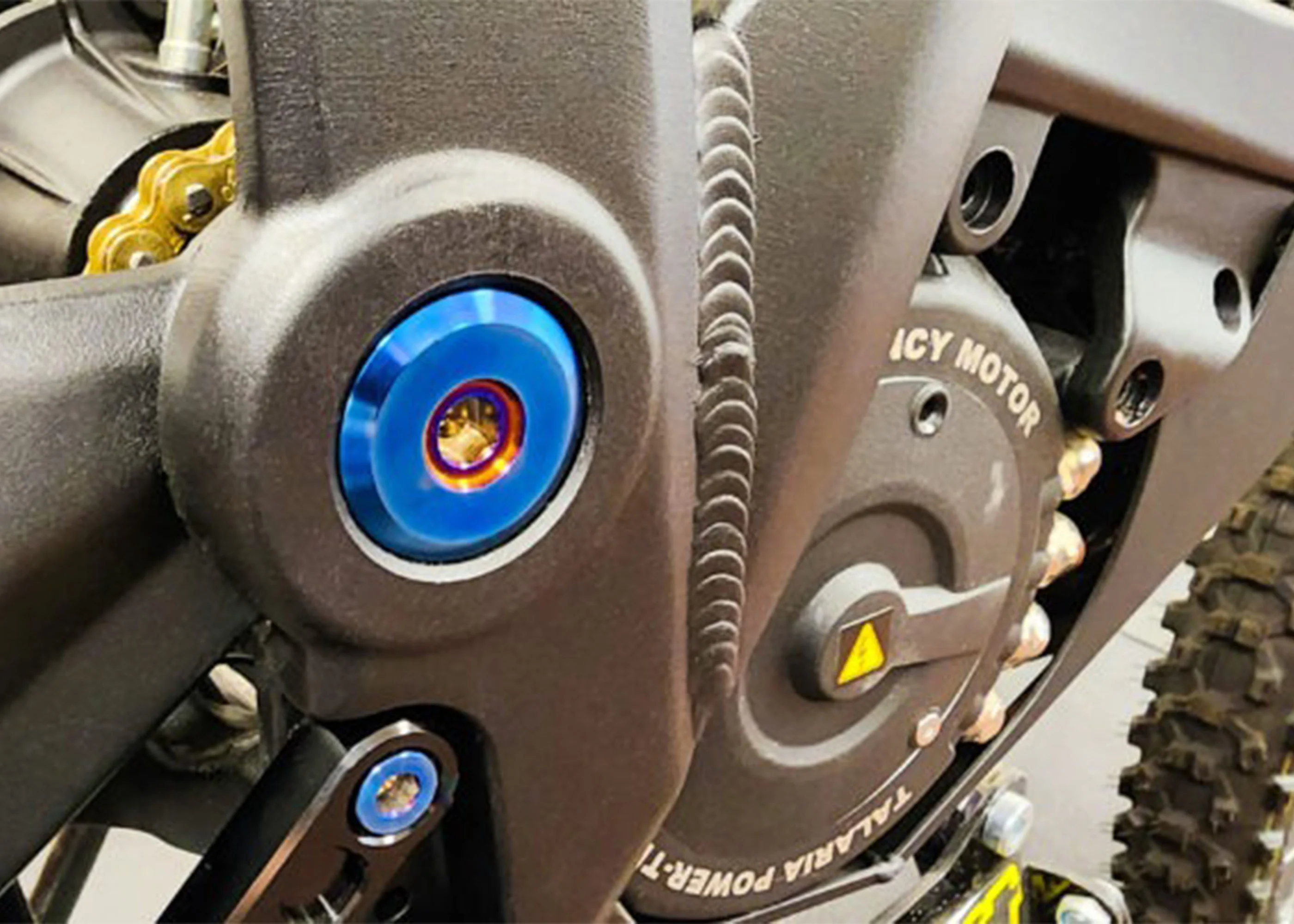 Warp 9 Titanium Swingarm Bolt Upgrade - Image 5